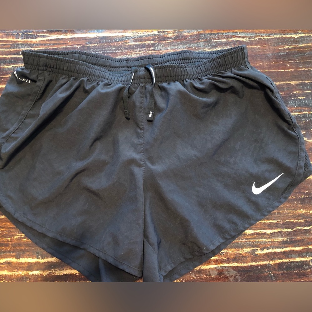 Nike woman running shorts size medium